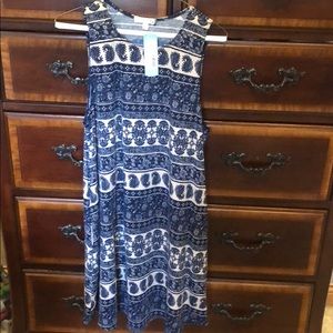 Cute sleeveless dress.